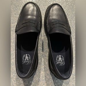 Mens COLE HAAN Navy Pinch Penny Loafers - Size 9 - NWOT